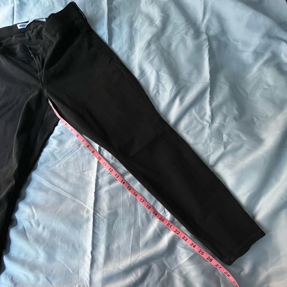 Old Navy Super Skinny Rockstar jeans. Good Used condition - Picture 3 of 5